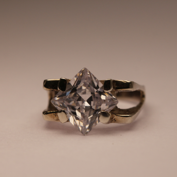 Anel em Prata 925 com Zincórnia