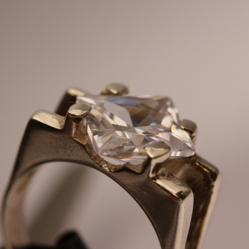 Anel em Prata 925 com Zincórnia